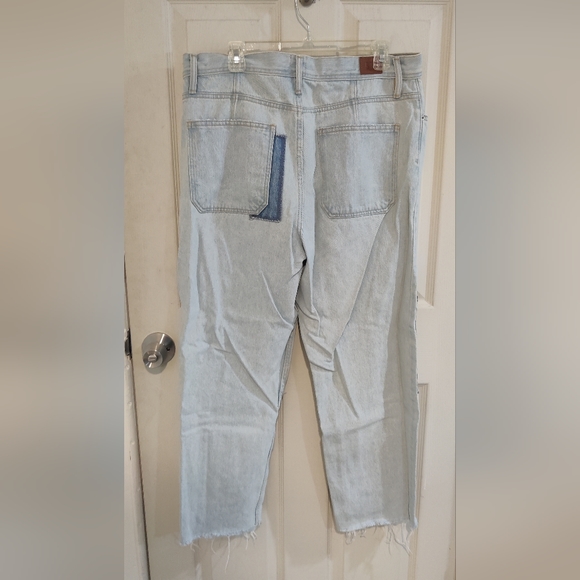 BDG Bow Fit 34x32 Jeans - Picture 2 of 4